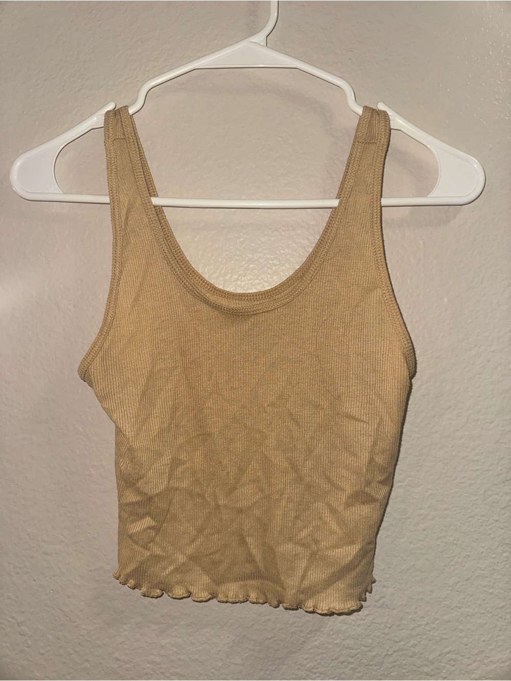 aerie Ribbed Lettuce-Edge Cropped Tank in Beige